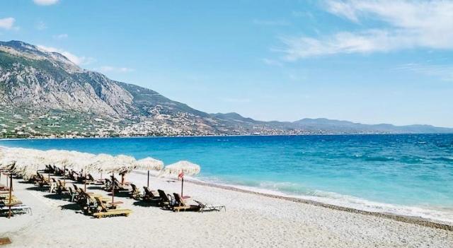 Balsam Suite - 50M To The Beach Kalamata Exterior photo