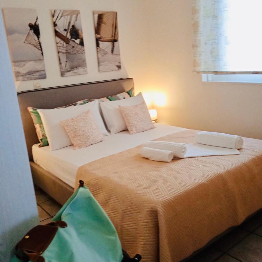 Balsam Suite - 50M To The Beach Kalamata Exterior photo
