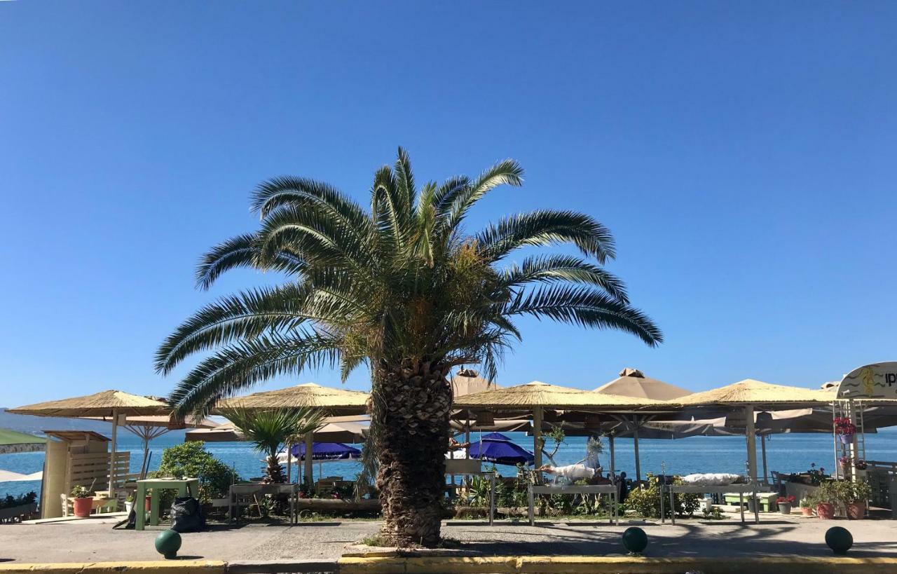 Balsam Suite - 50M To The Beach Kalamata Exterior photo